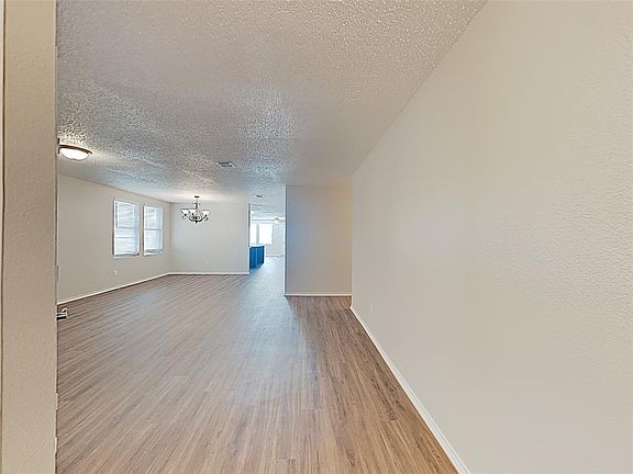 3rd image of 8410 Vinetree Dr