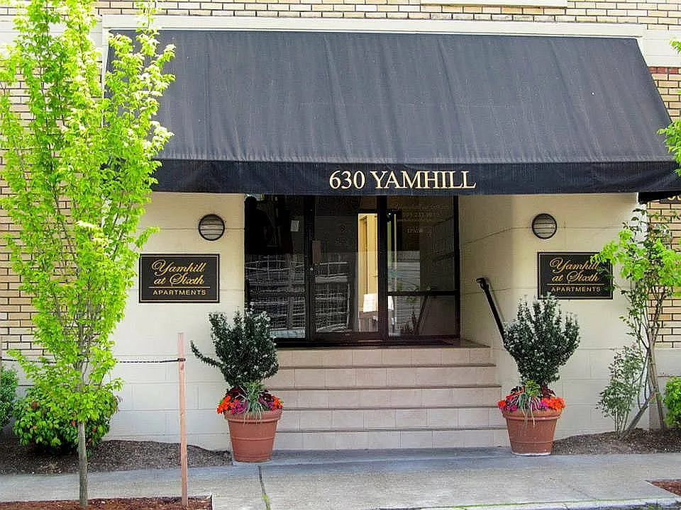 Yamhill at Sixth - Portland Oregon