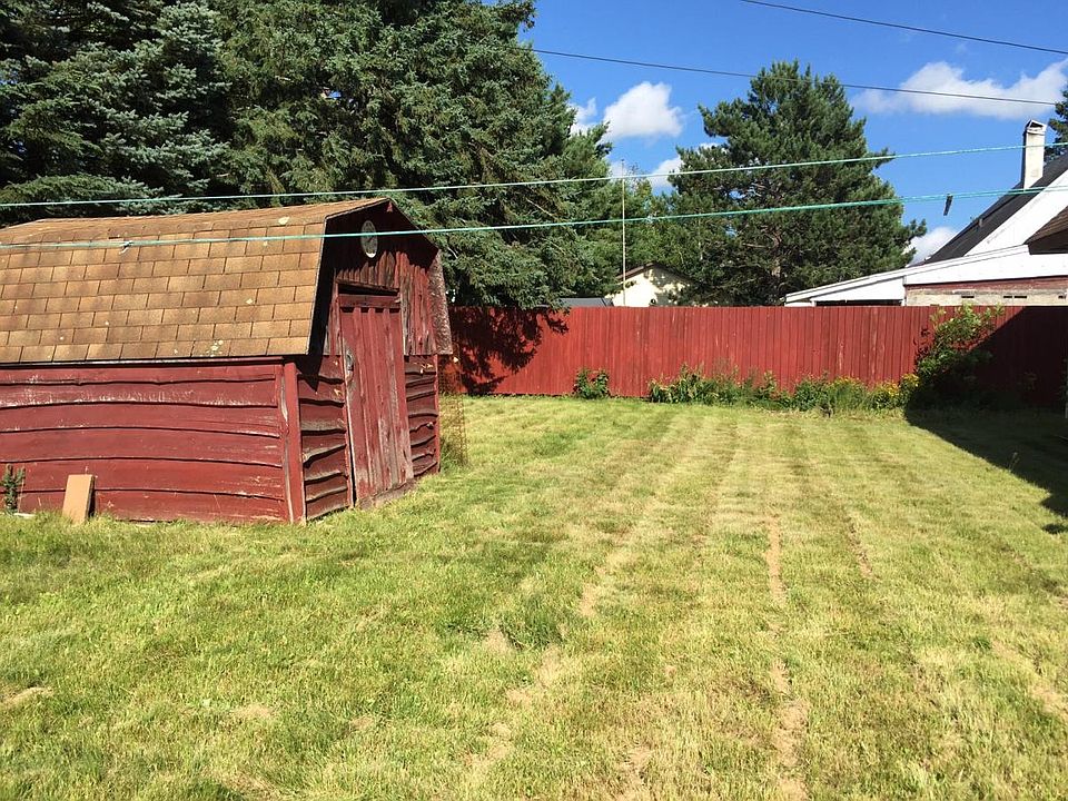 2nd image of 417 Arlington Rd
