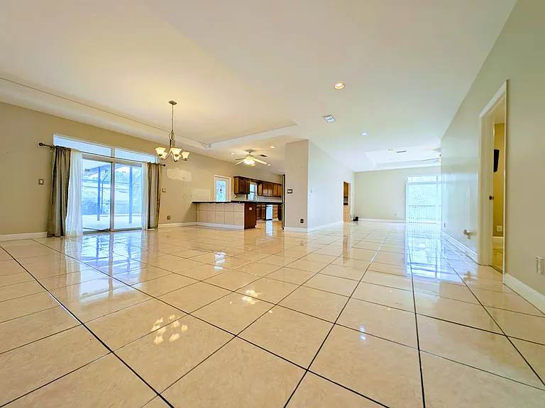 284 Peninsula Ave — Photo 7