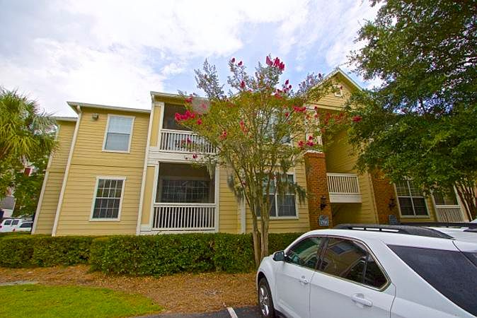 1st image of 1600 Long Grove Dr Unit 1724