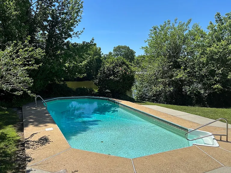 4559 Revere Dr — Photo 3