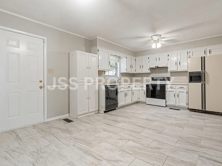 2607 Novel Dr — Photo 8