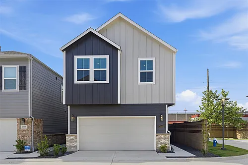 10010 Rustic Charm St Photo 1