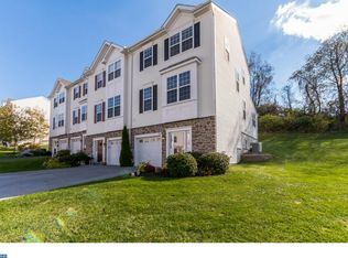76 Narragansett Ln, Coatesville, PA 19320