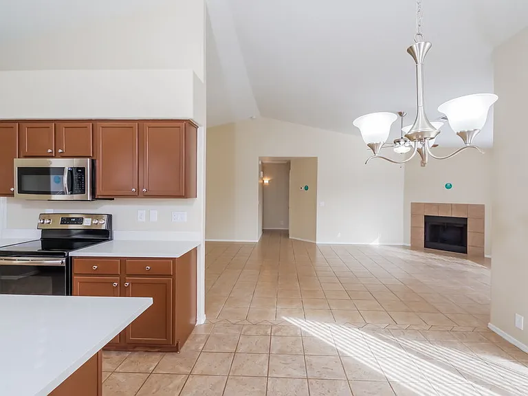 6417 N 81st Dr — Photo 3