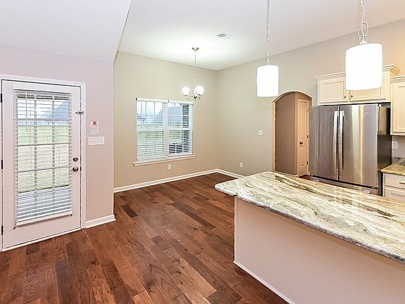 4th image of 233 Magnolia Blossom Dr