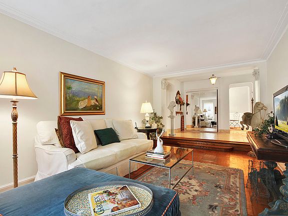 2nd image of 349 E 49th St APT 1R
