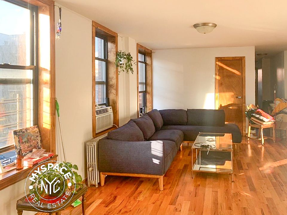 1st image of 381 Berry St APT 3B