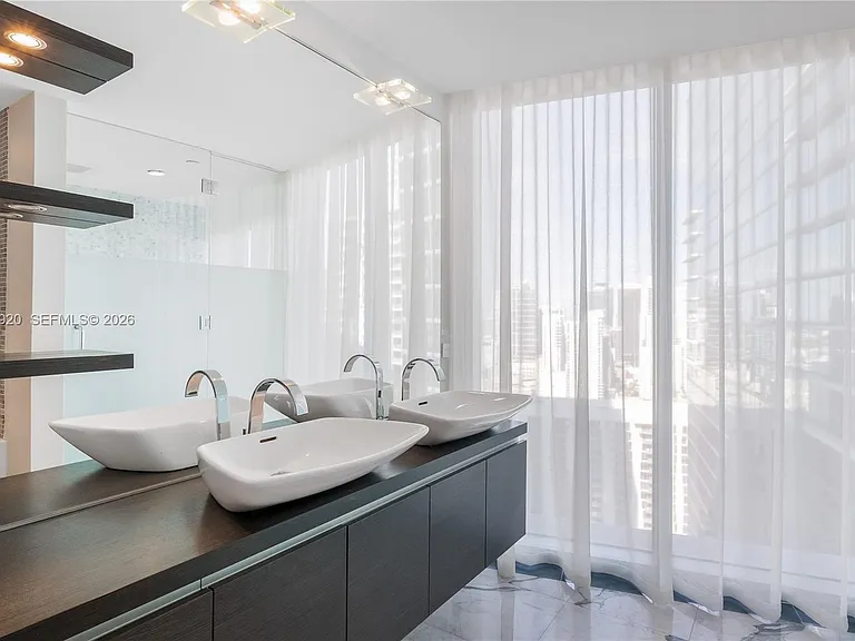 200 Biscayne Boulevard Way #4101 — Photo 10