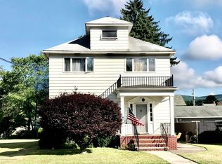 602 4th Ave, Jessup, PA 18434