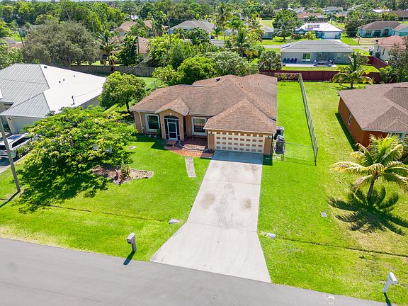 2nd image of 2128 SE Broward Terrace
