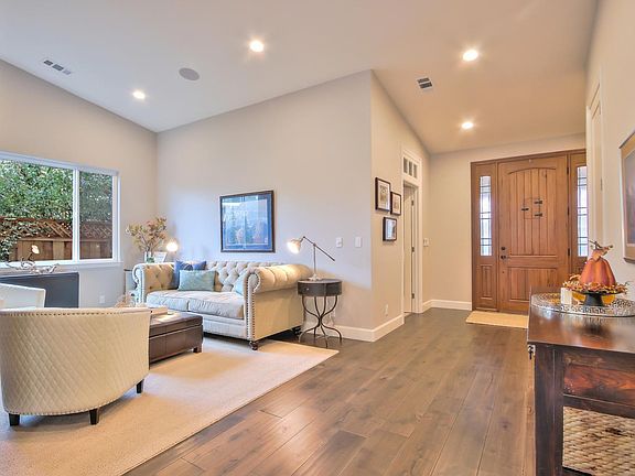 4th image of 2313 Shibley Ave