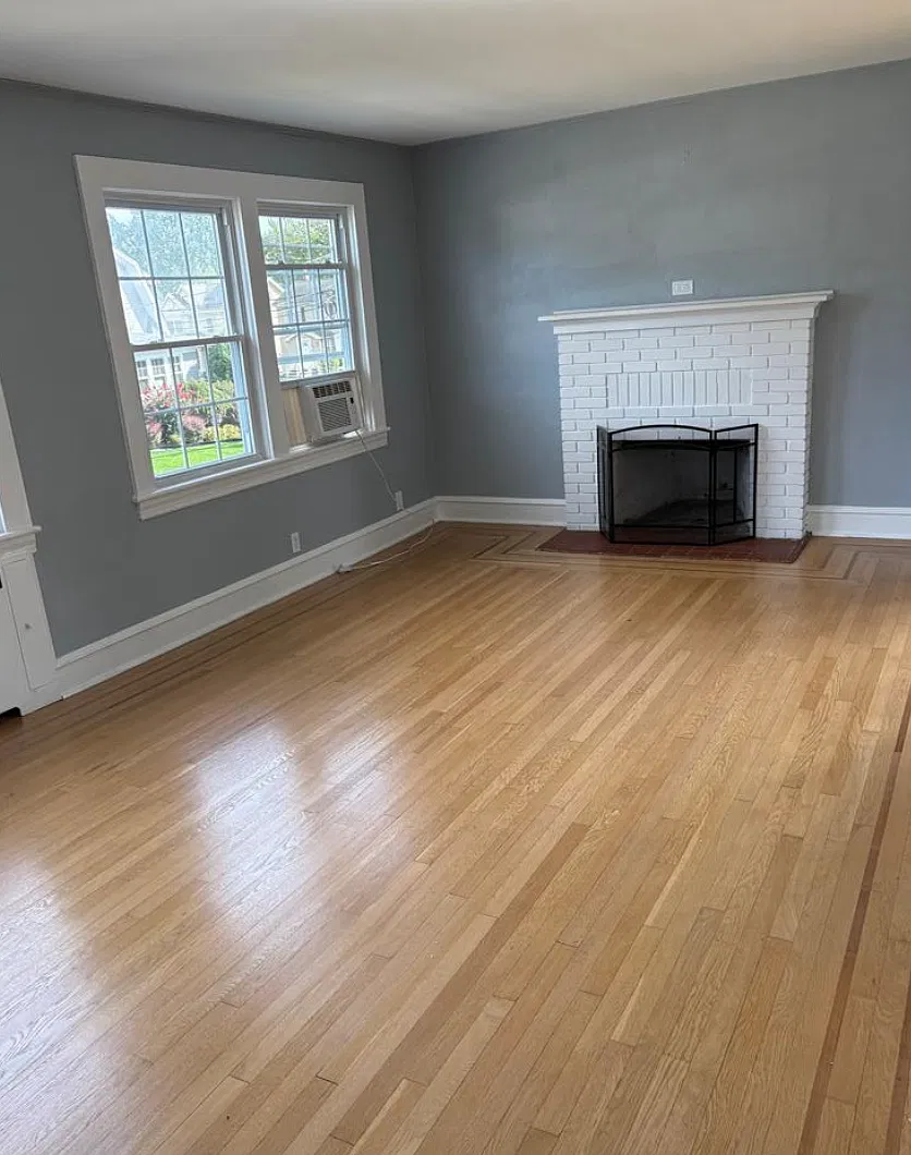 3 bed, $2,950 — Photo 2