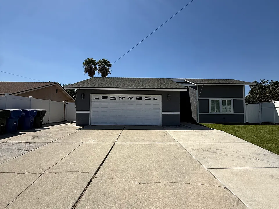 1251 N Baker Ave