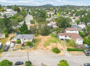 1360 Vista Hts, Victoria, BC V8T2J3
