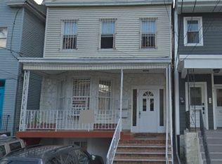 51 46th St, Weehawken, NJ 07086
