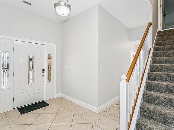 5th image of 5643 Dunbar Cir