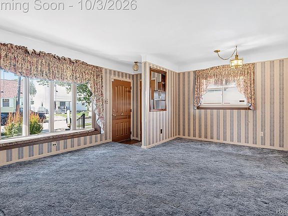 3rd image of 4025 17th St