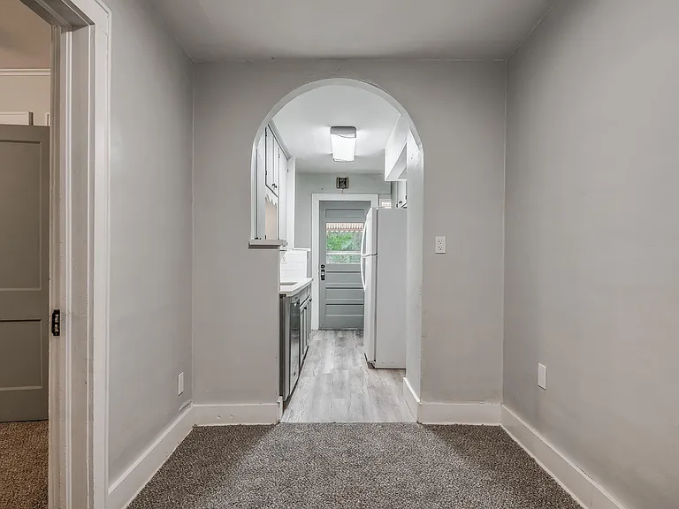 3021 NW 20th St — Photo 3