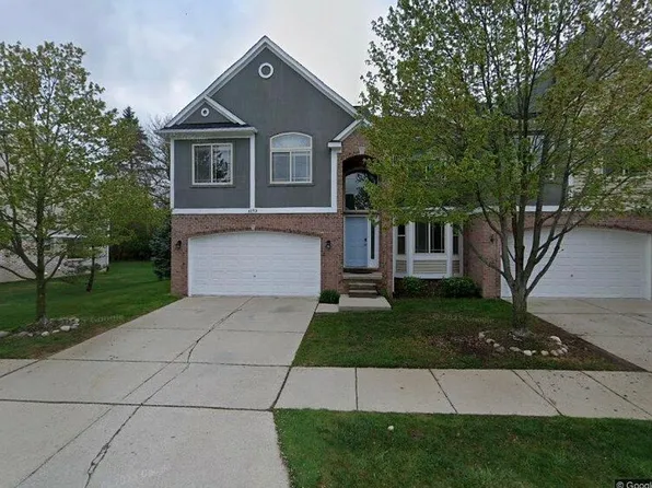 6173 Elarz Dr, Troy, MI 48085