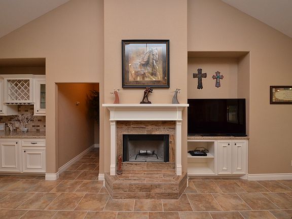 4th image of 20295 Havenshire Dr