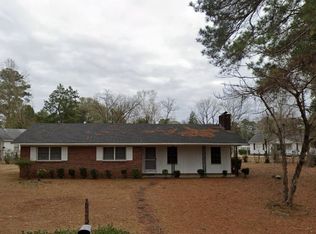 202 Crestwood Dr, Selma, AL 36701