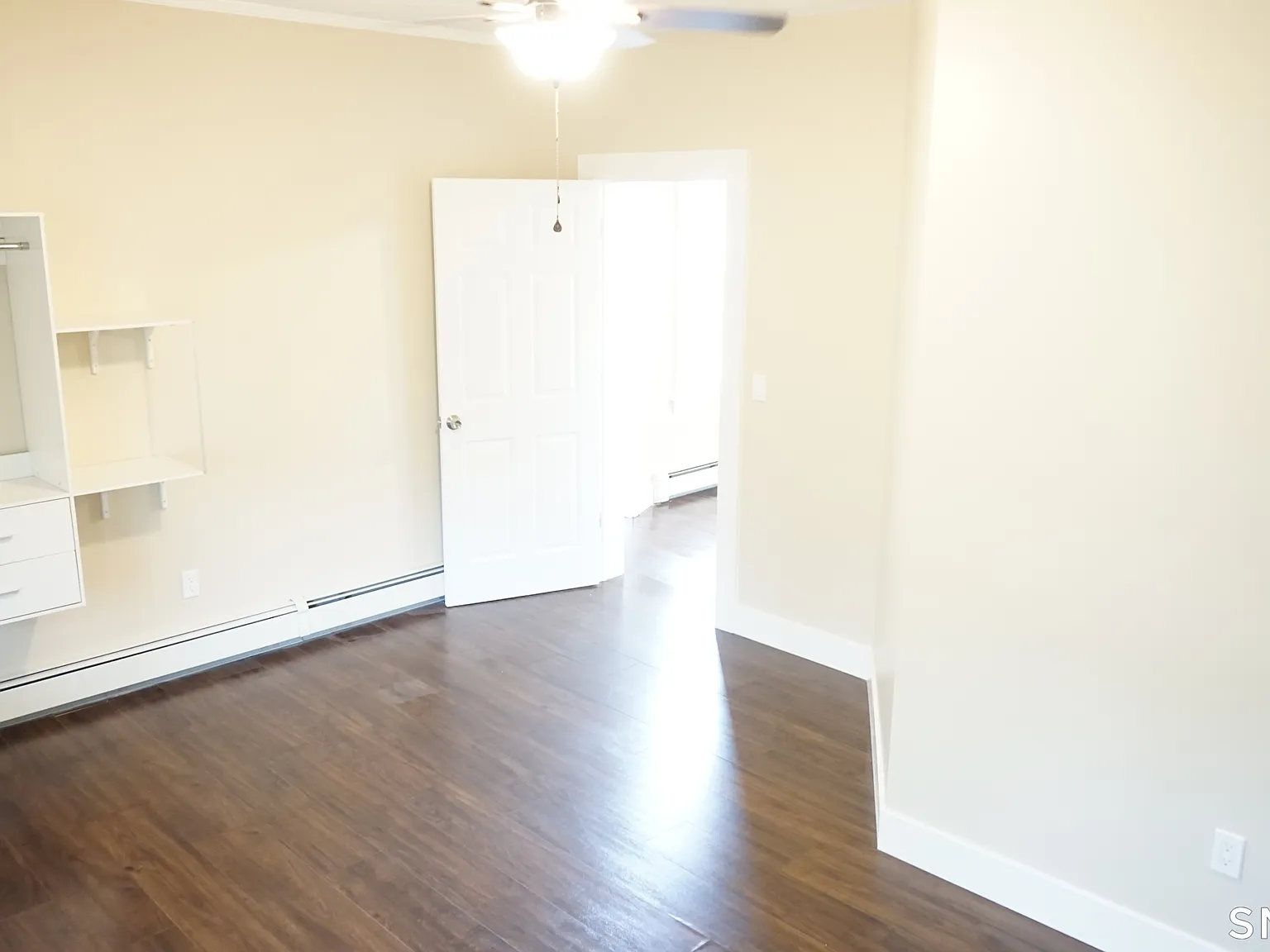 4 bed, 1.0 bath, 1200 sqft, $3,300 — Photo 3