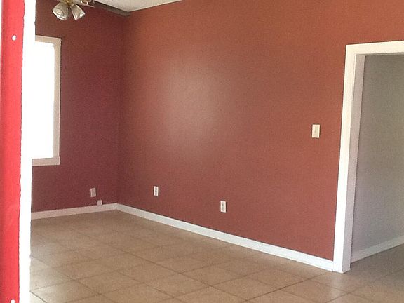 3rd image of 404 Avenue B