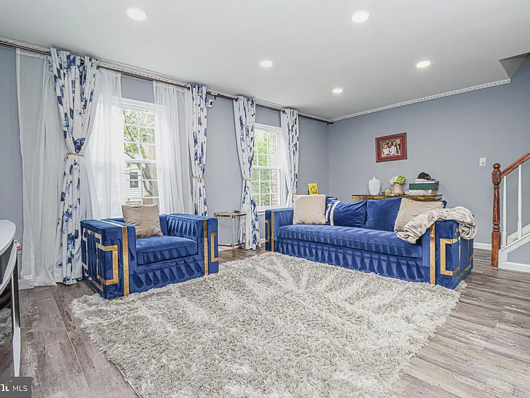2426 Vineyard Ln — Photo 12
