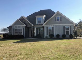 68 Canoe Dr, Senoia, GA 30276