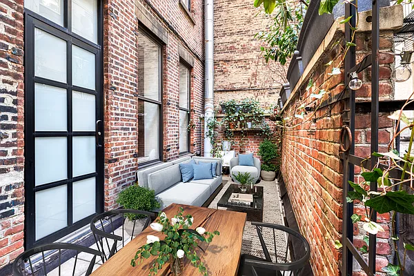 Sold by Douglas Elliman | media 7