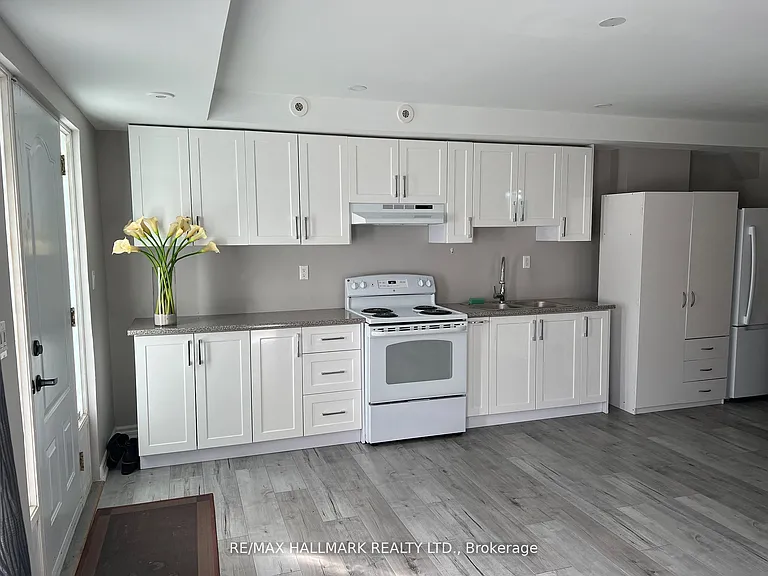 3029 Finch Ave W #14 — Photo 4