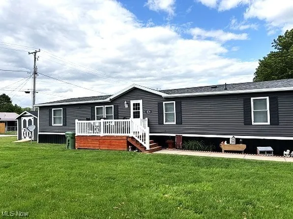 10133 Oakwood St, Byesville, OH 43723