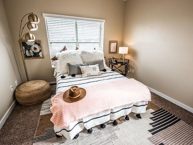 The Cove at Overlake — Photo 15