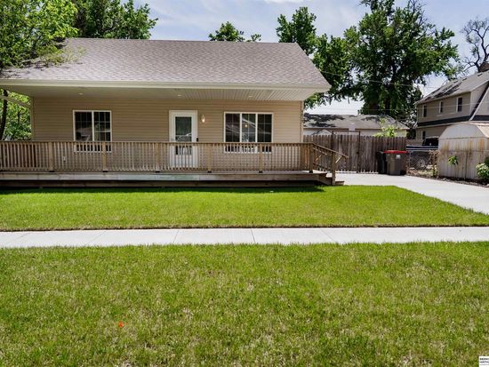 4819 Greenwood St, Lincoln, NE 68504