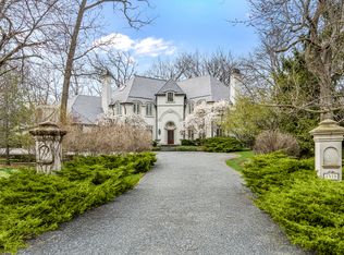 1315 Abington Cambs Dr, Lake Forest, IL 60045