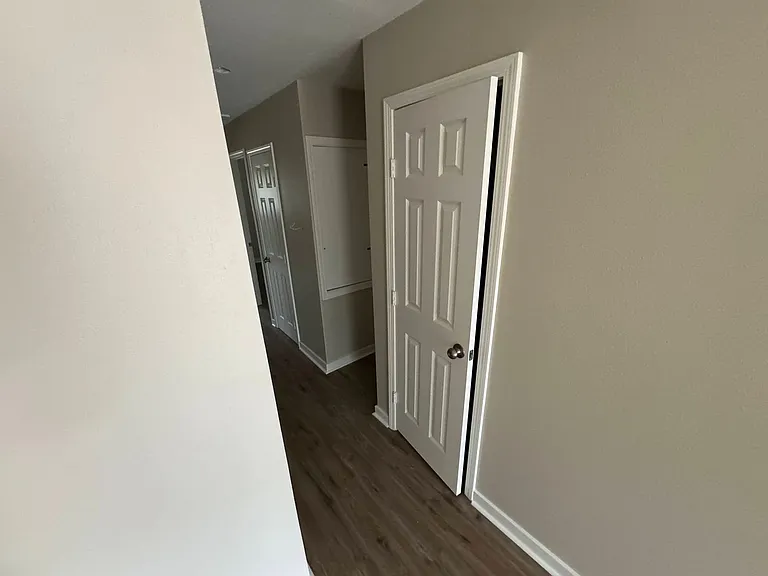 304 Mimosa St — Photo 5