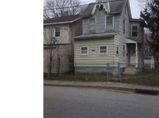 34 Eakin St, Salem, NJ 08079