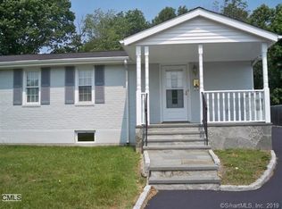 6 Beacon Sq, Fairfield, CT 06825