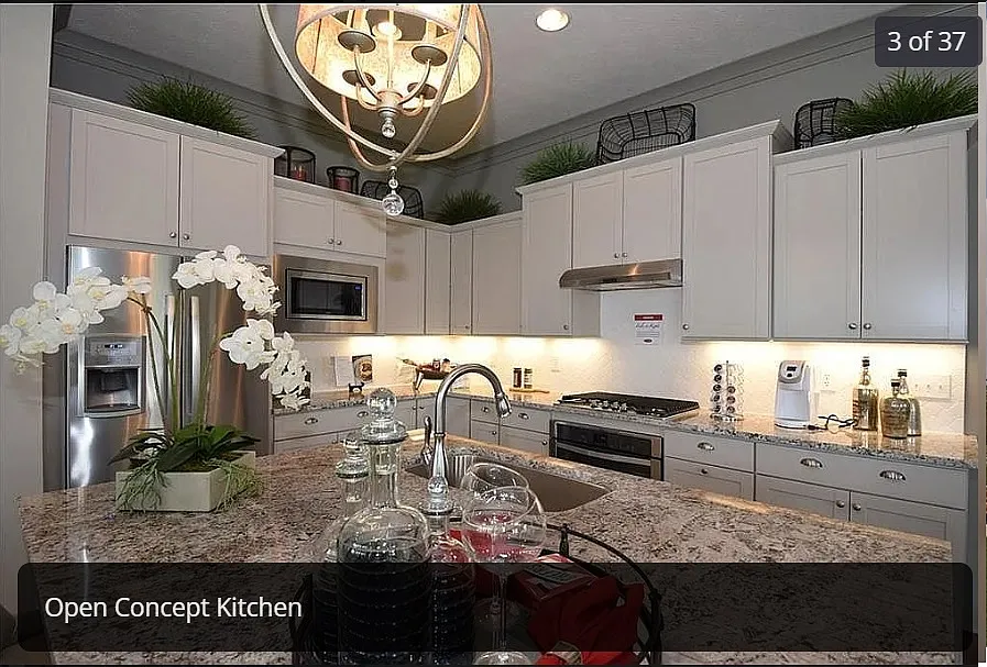 5 bed, 4513 sqft, $3,950 — Photo 3