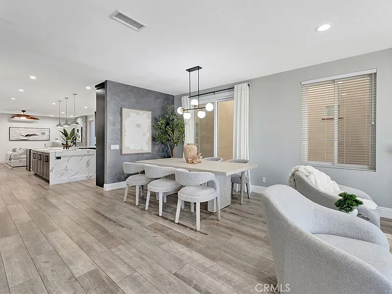 620 22nd St — Photo 11