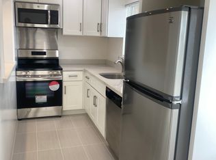 1144 Capuchino Ave #4, Burlingame, CA 94010