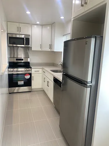 1144 Capuchino Ave #4 Photo 1