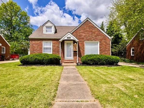 2935 15th St NW, Canton, OH 44708