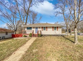 16352 E 34th St S, Independence, MO 64055