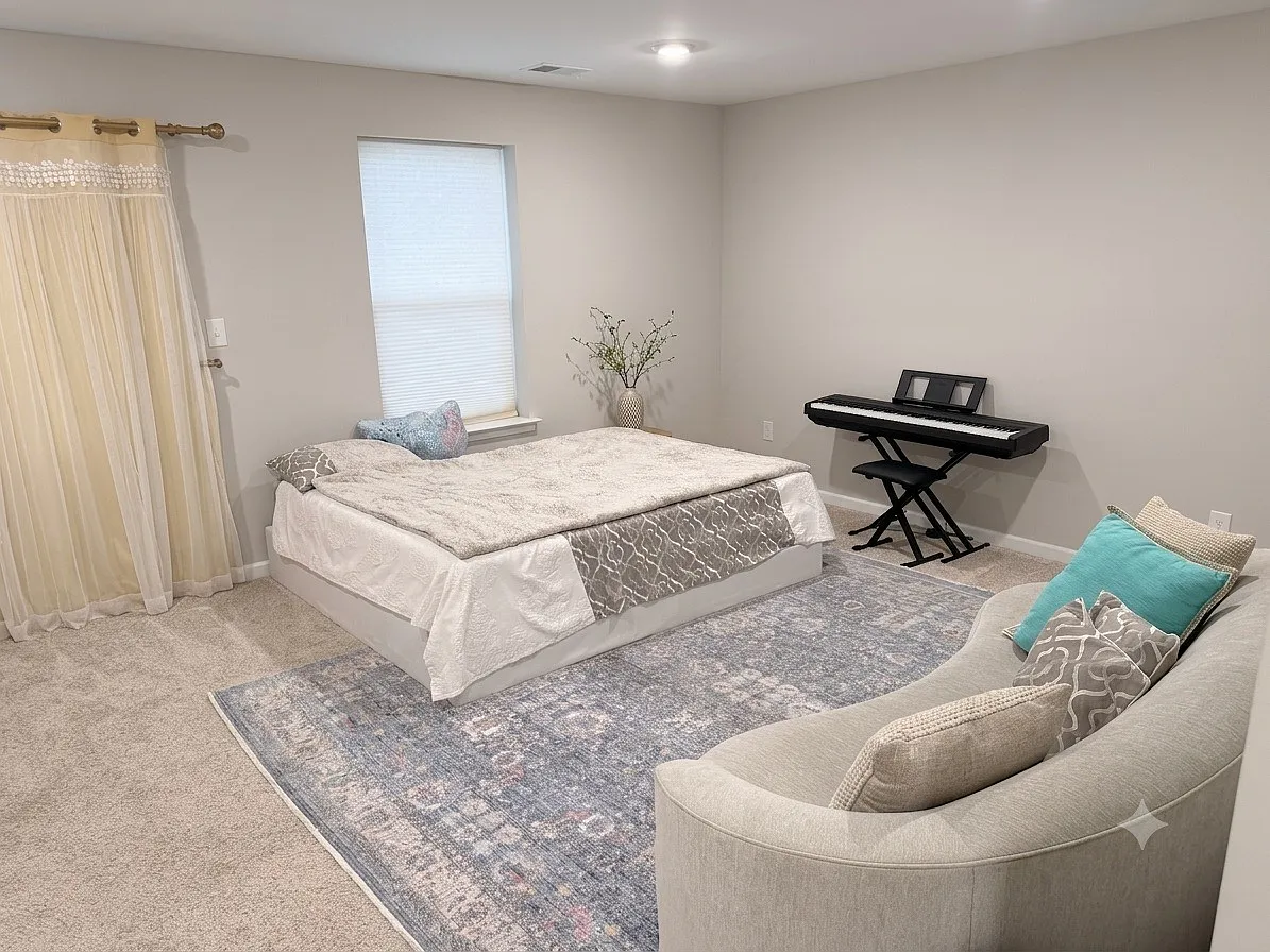 3 bed, 2252 sqft, $3,600 — Photo 2