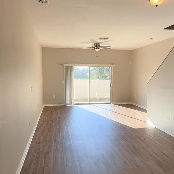 4011 Winding Vine Dr — Photo 10