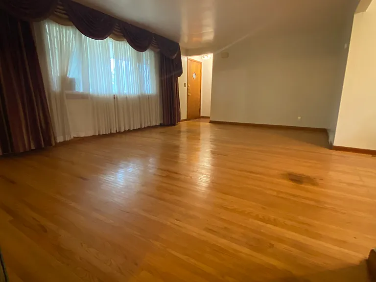 Living room. Viewpoint from the hallway