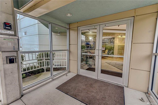 1st image of 3201 Pacific Ave Unit 108